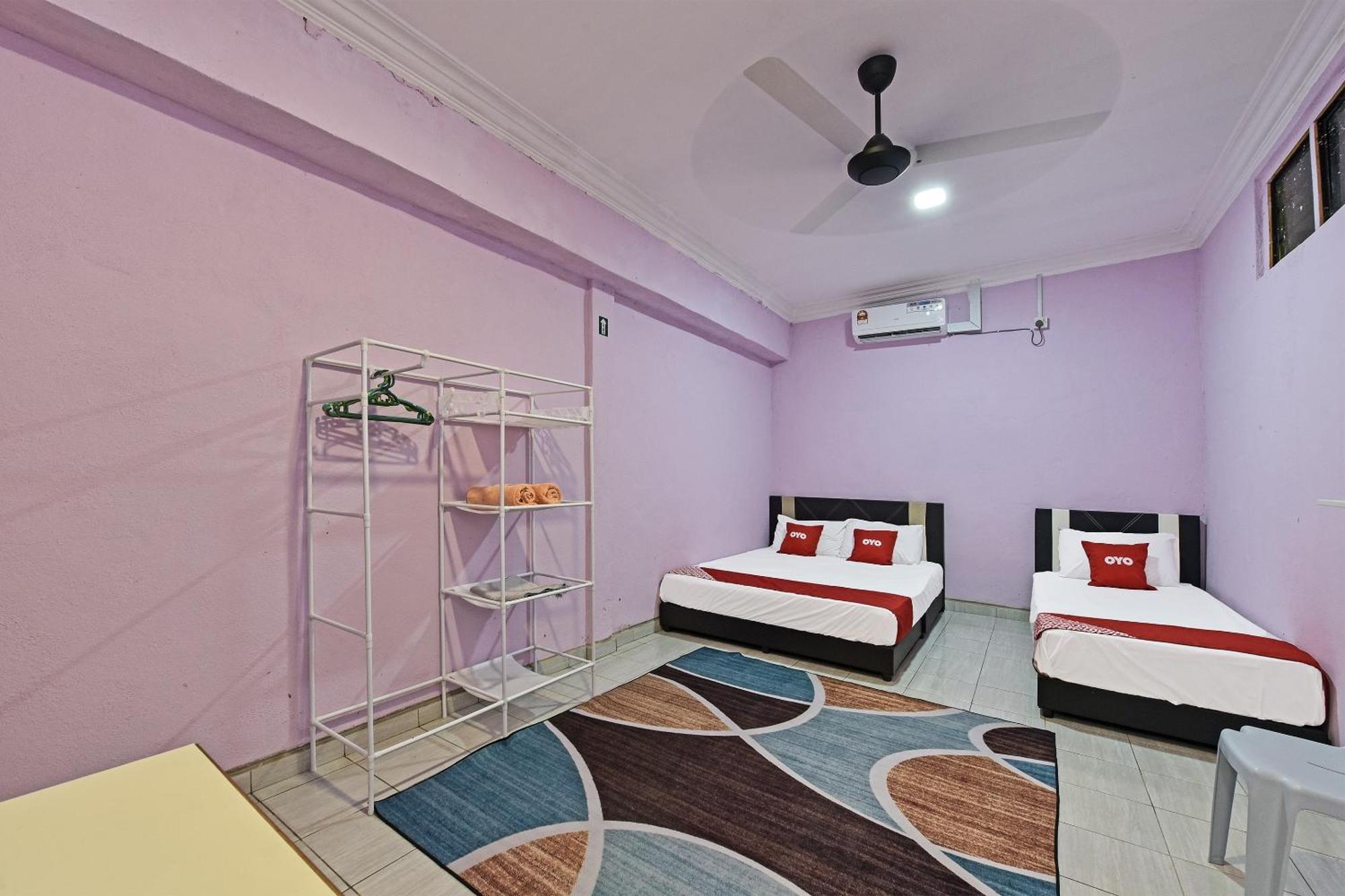 Oyo 90551 Zn Mix Homestay & Roomstay Kampung Raja Buitenkant foto