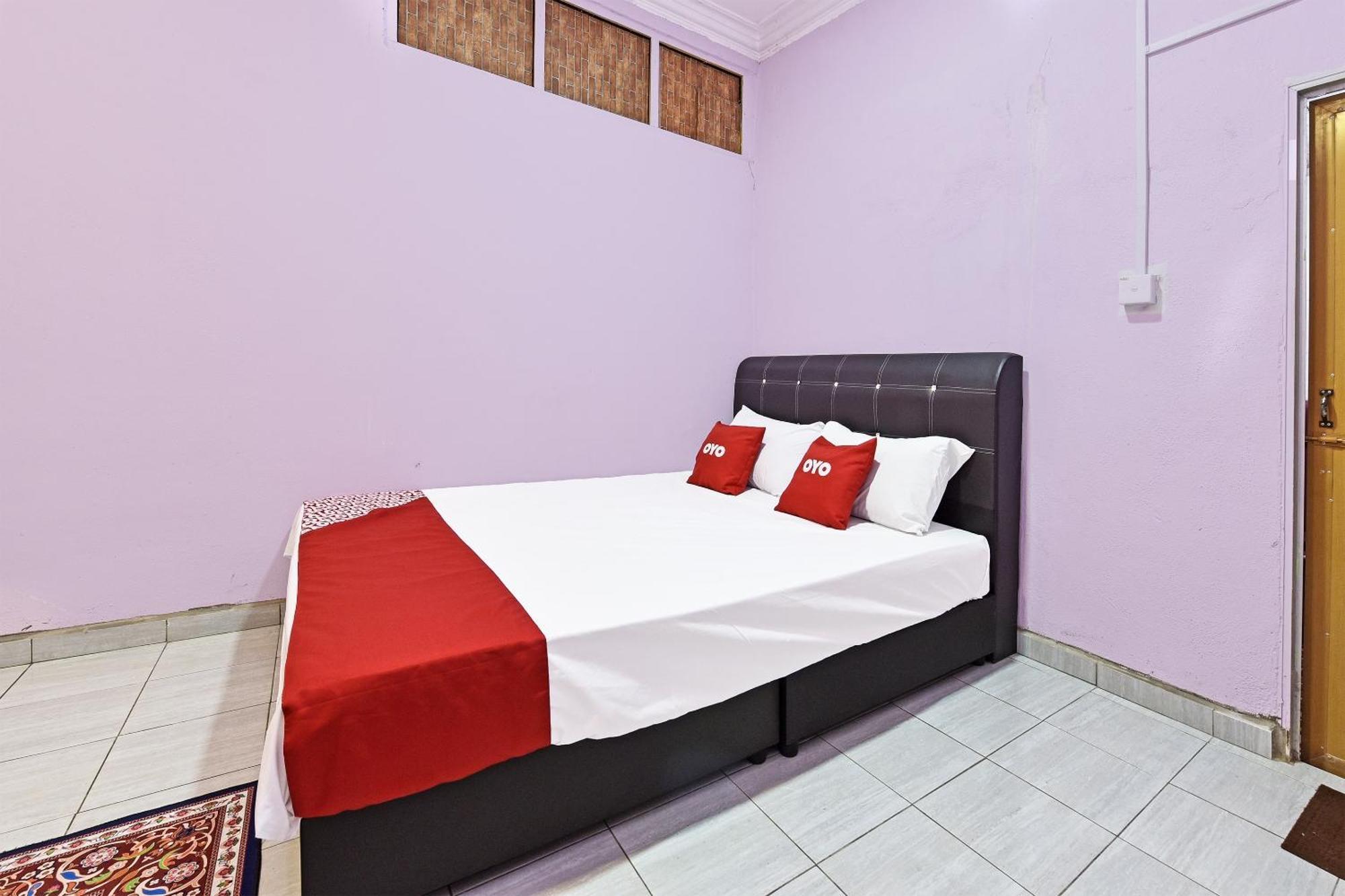 Oyo 90551 Zn Mix Homestay & Roomstay Kampung Raja Buitenkant foto