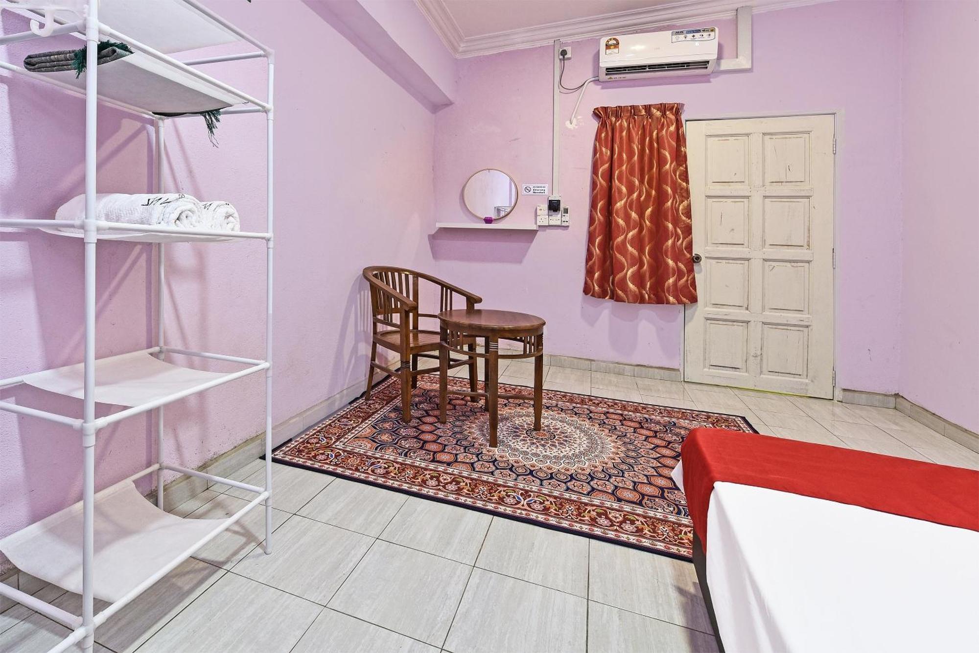 Oyo 90551 Zn Mix Homestay & Roomstay Kampung Raja Buitenkant foto