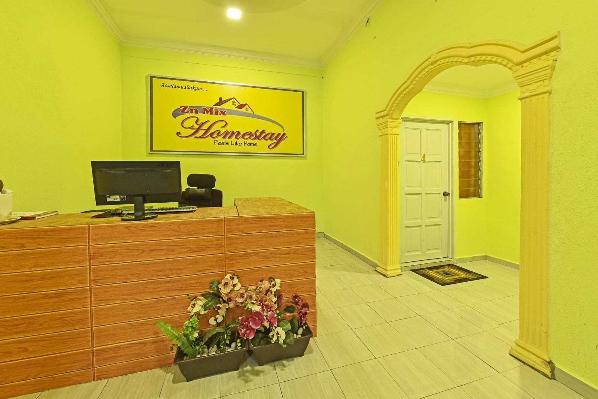 Oyo 90551 Zn Mix Homestay & Roomstay Kampung Raja Buitenkant foto
